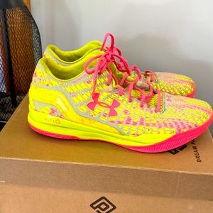 Underarmor rare basketball shoes pink lemonade